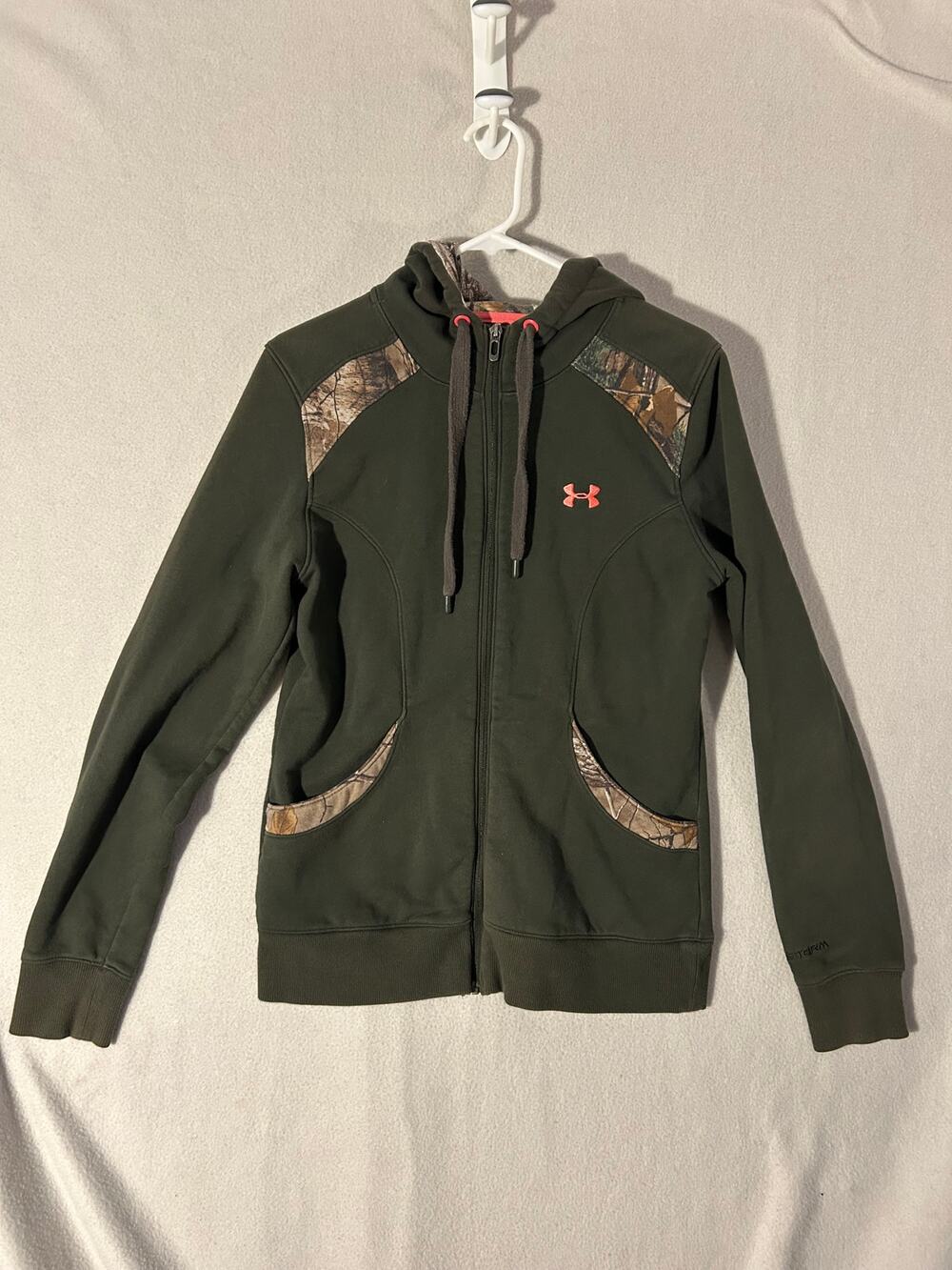 Under Armour Camo Zip Hoodie Olive Pink Athletic Sweatshirt
